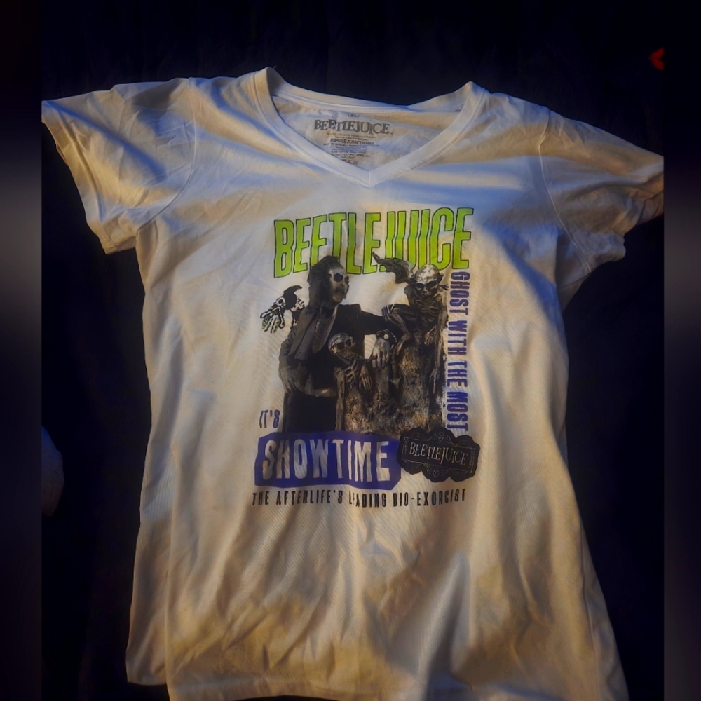 White BEETLE Juice SHIRT
